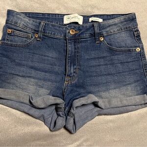 Celebrity Pink RE Generation ~ Shorts ~ Women’s ~ Denim ~ Size 5 Juniors Small